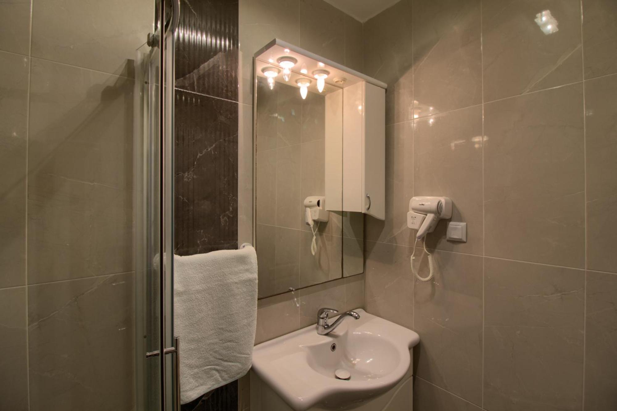 Apartments Sosic II ロヴィニ エクステリア 写真